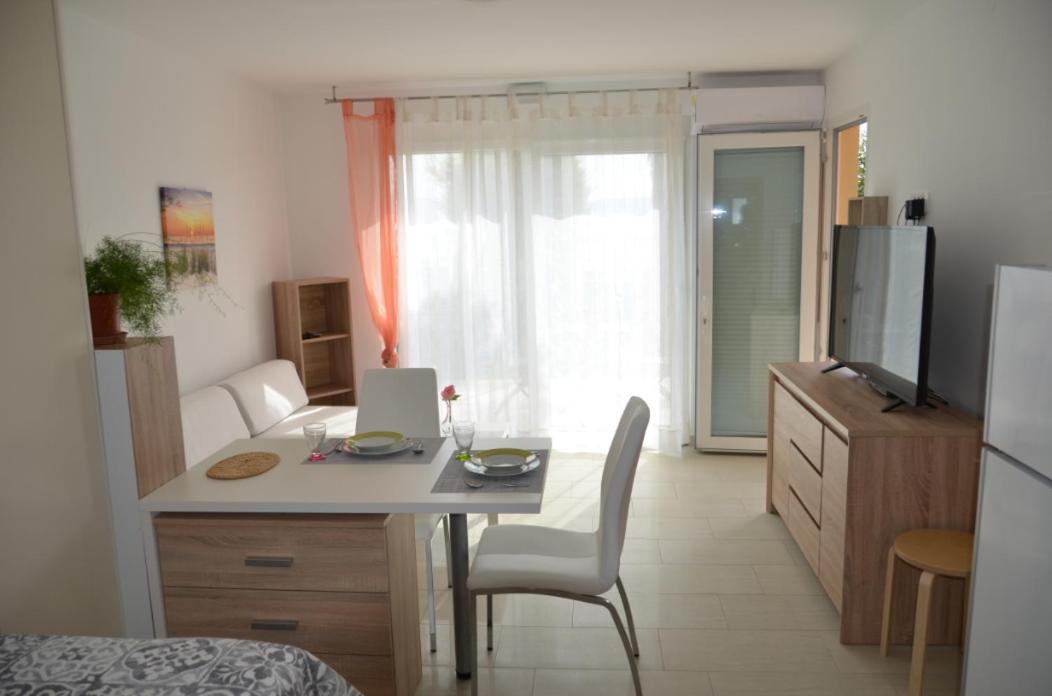 Garden View Apartments Ankaran Zewnętrze zdjęcie